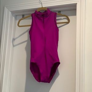 Ainsliewear zip up leotard
